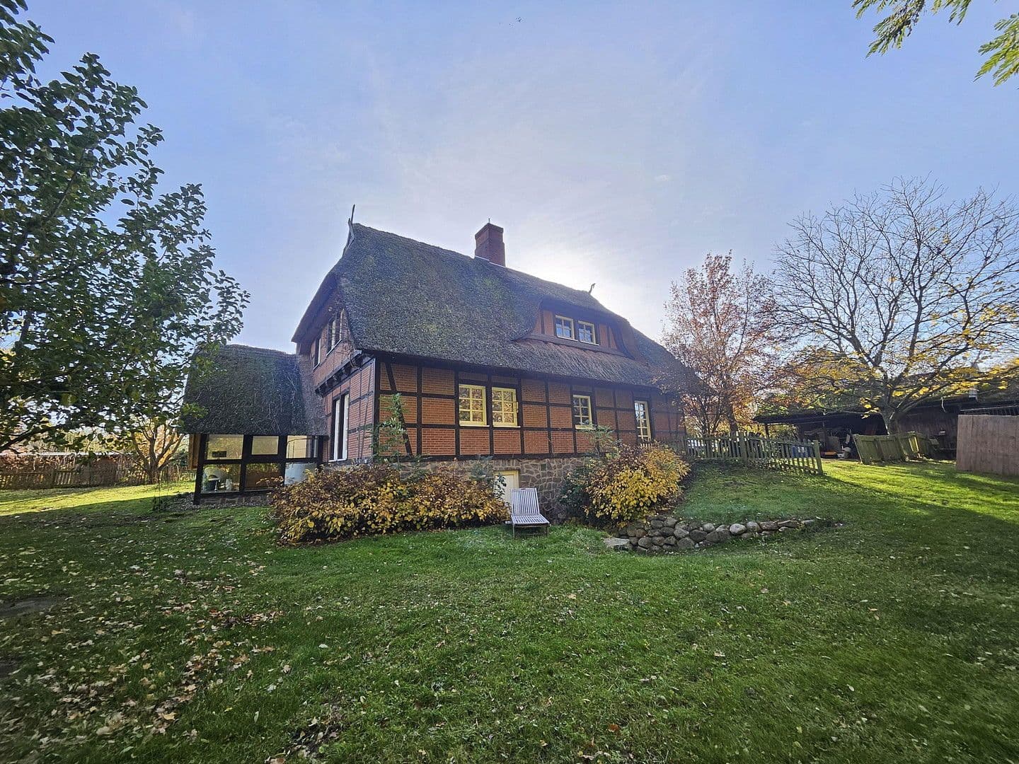 Predaj domu 285 m², pozemek 32.000 m², Dobin am See, Meklenbursko-Predpomoransko Predaj domu 285 m², pozemek 32.000 m², Dobin am See, Meklenbursko-Predpomoransko