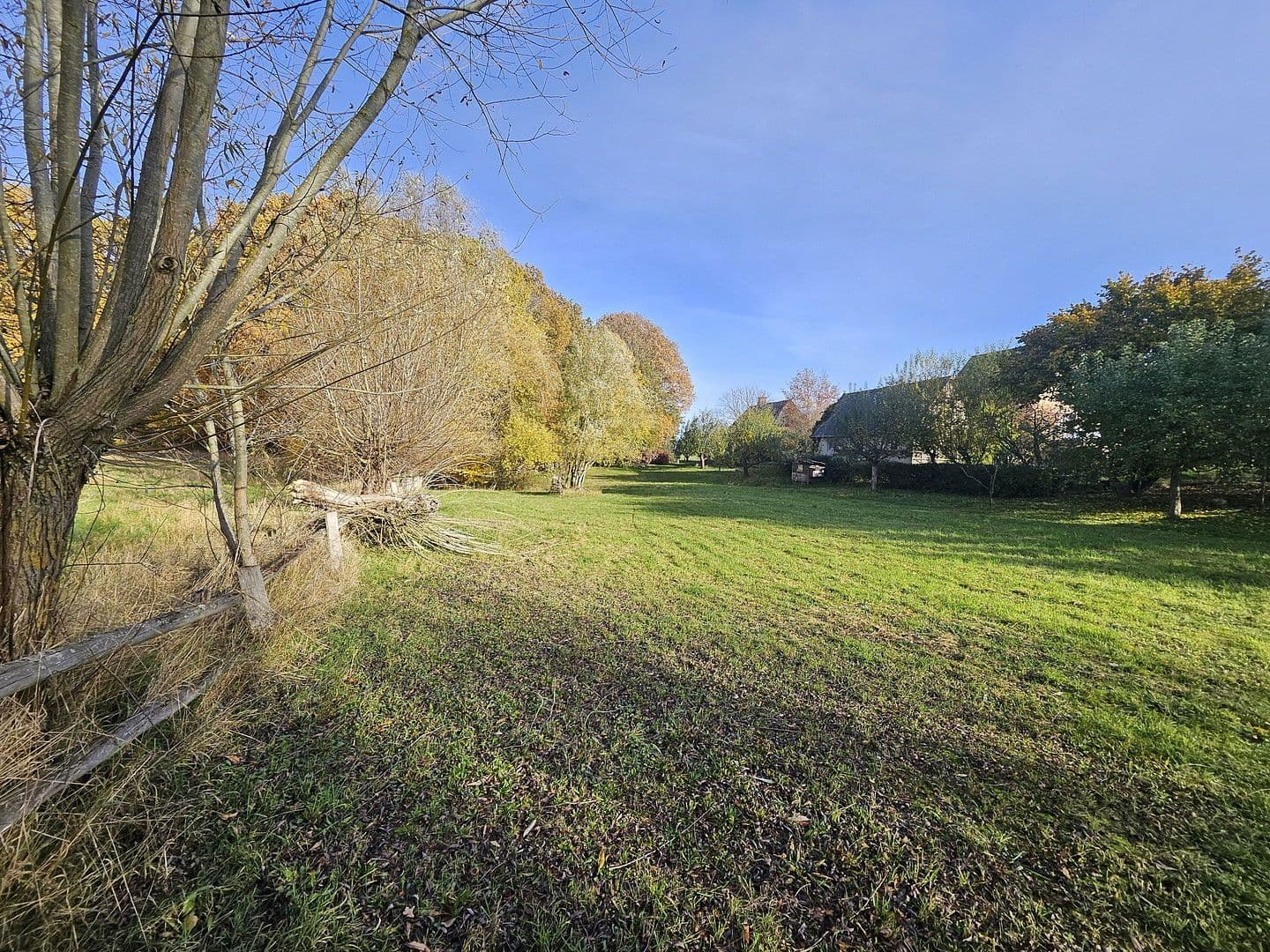 Predaj domu 285 m², pozemek 32.000 m², Dobin am See, Meklenbursko-Predpomoransko Predaj domu 285 m², pozemek 32.000 m², Dobin am See, Meklenbursko-Predpomoransko