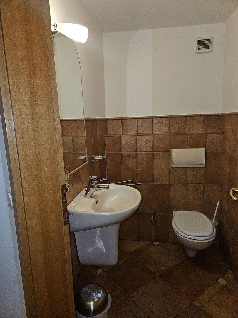 Predaj domu 285 m², pozemek 32.000 m², Dobin am See, Meklenbursko-Predpomoransko Predaj domu 285 m², pozemek 32.000 m², Dobin am See, Meklenbursko-Predpomoransko