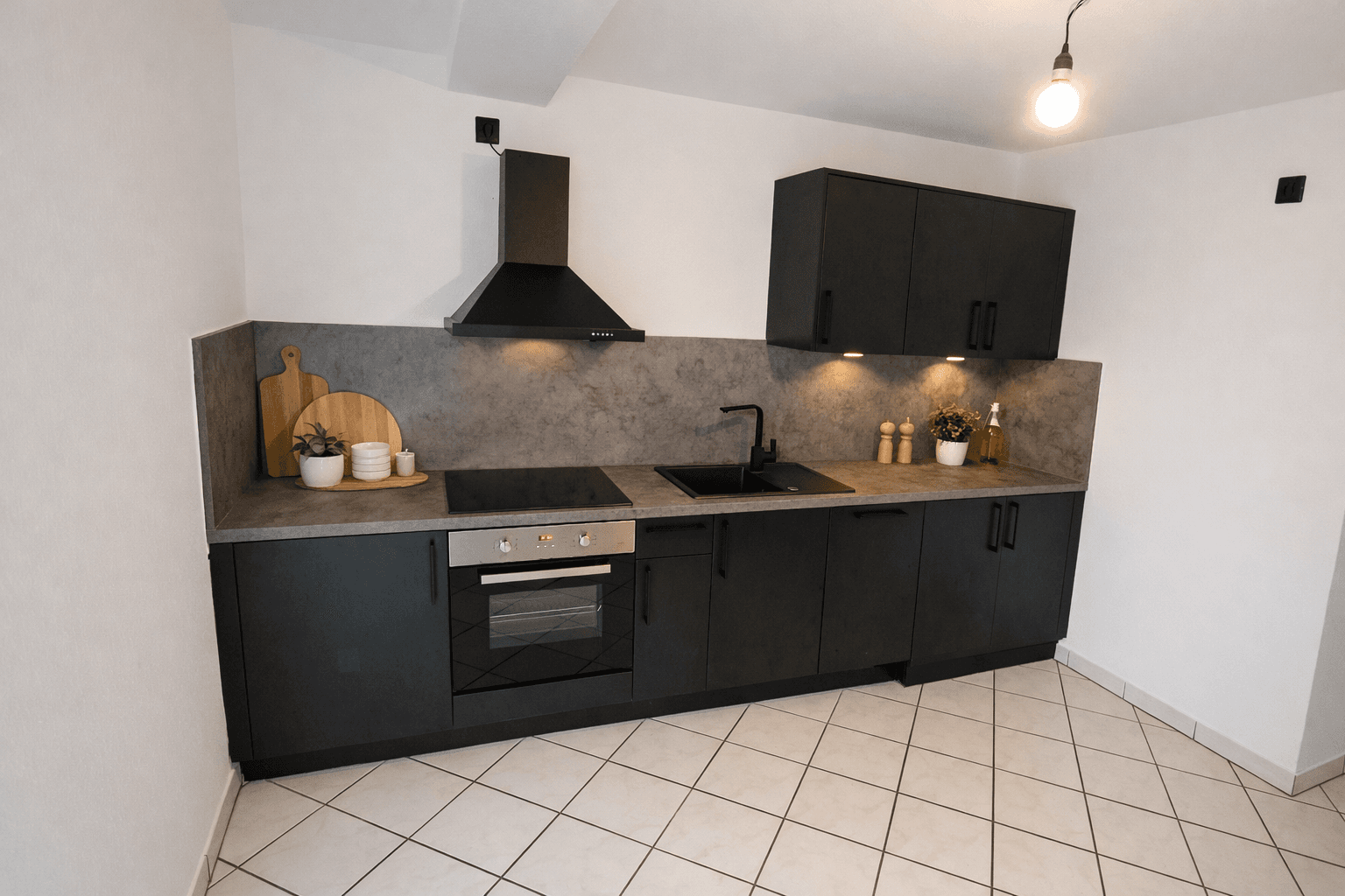 Prenájom bytu 3-izbový 69 m², Magdeburg, Sasko-Anhaltsko Prenájom bytu 3-izbový 69 m², Magdeburg, Sasko-Anhaltsko