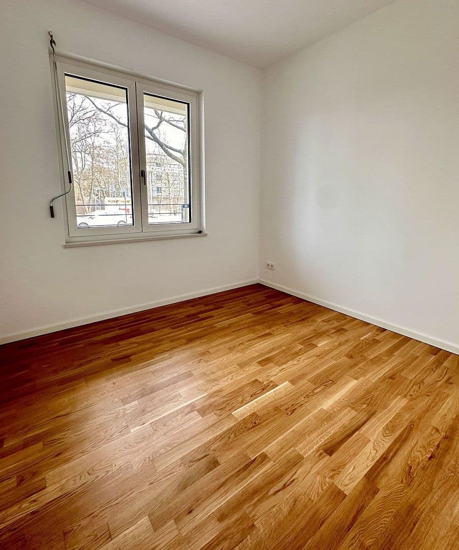 Prenájom bytu 2-izbový 78 m², Wiesbadener Strasse 56 D, Berlin, Berlín Prenájom bytu 2-izbový 78 m², Wiesbadener Strasse 56 D, Berlin, Berlín