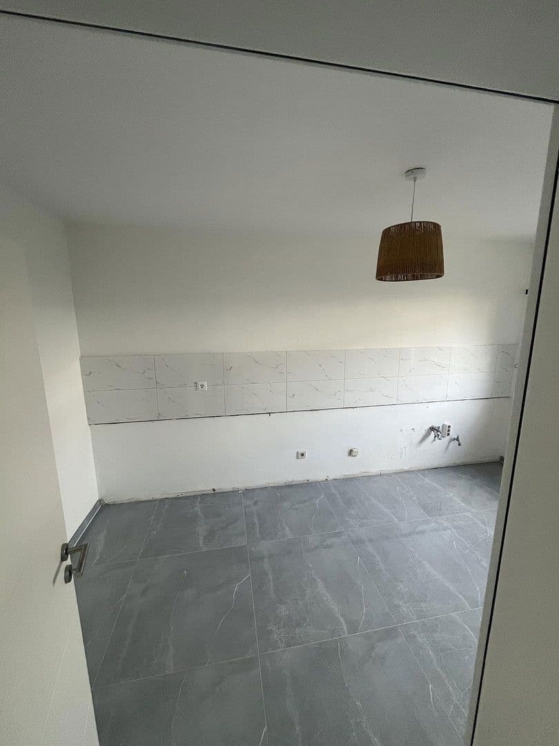 Predaj domu 146 m², pozemek 294 m², Delmenhorst, Dolné Sasko Predaj domu 146 m², pozemek 294 m², Delmenhorst, Dolné Sasko