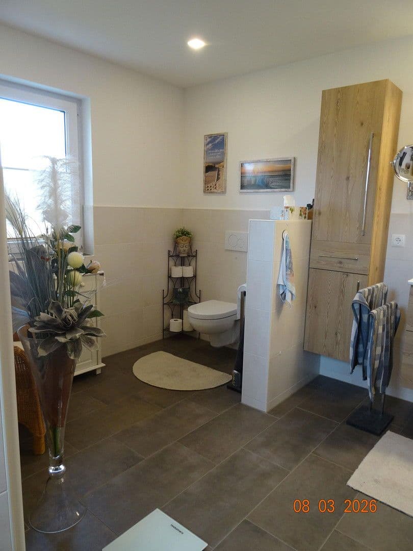 Predaj domu 193 m², pozemek 886 m², Elfershausen, Bavorsko Predaj domu 193 m², pozemek 886 m², Elfershausen, Bavorsko