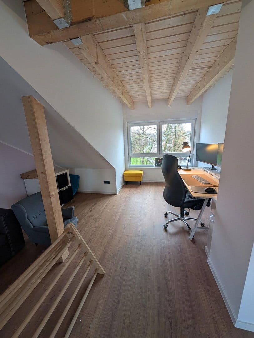 Predaj domu 123 m², pozemek 574 m², Oberhausen, Severné Porýnie - Westfálsko Predaj domu 123 m², pozemek 574 m², Oberhausen, Severné Porýnie - Westfálsko