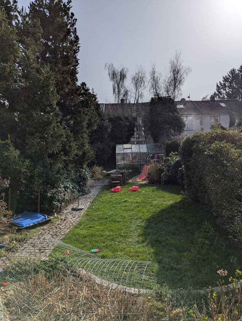 Predaj domu 123 m², pozemek 574 m², Oberhausen, Severné Porýnie - Westfálsko Predaj domu 123 m², pozemek 574 m², Oberhausen, Severné Porýnie - Westfálsko