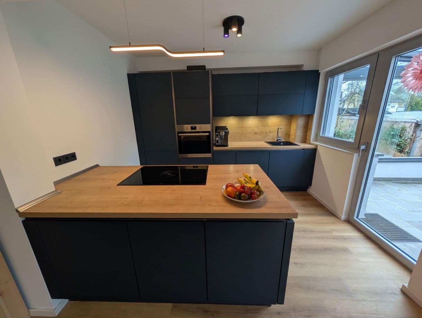 Predaj domu 123 m², pozemek 574 m², Oberhausen, Severné Porýnie - Westfálsko Predaj domu 123 m², pozemek 574 m², Oberhausen, Severné Porýnie - Westfálsko