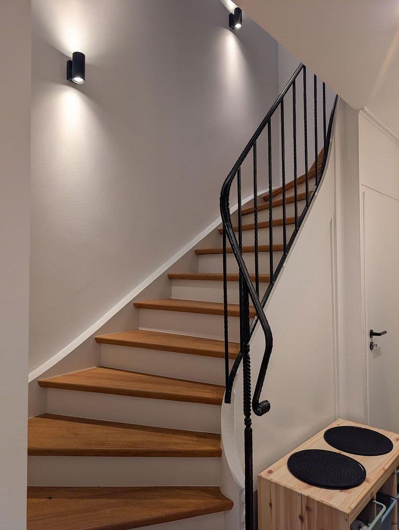 Predaj domu 123 m², pozemek 574 m², Oberhausen, Severné Porýnie - Westfálsko Predaj domu 123 m², pozemek 574 m², Oberhausen, Severné Porýnie - Westfálsko