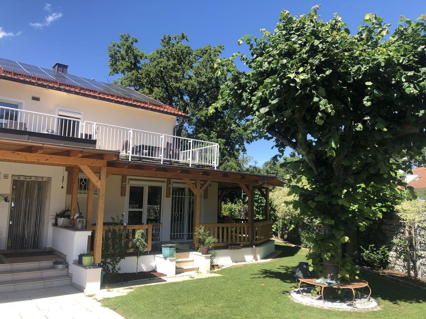 Predaj domu 600 m², pozemek 1.598 m², Fürstenfeldbruck, Bavorsko Predaj domu 600 m², pozemek 1.598 m², Fürstenfeldbruck, Bavorsko