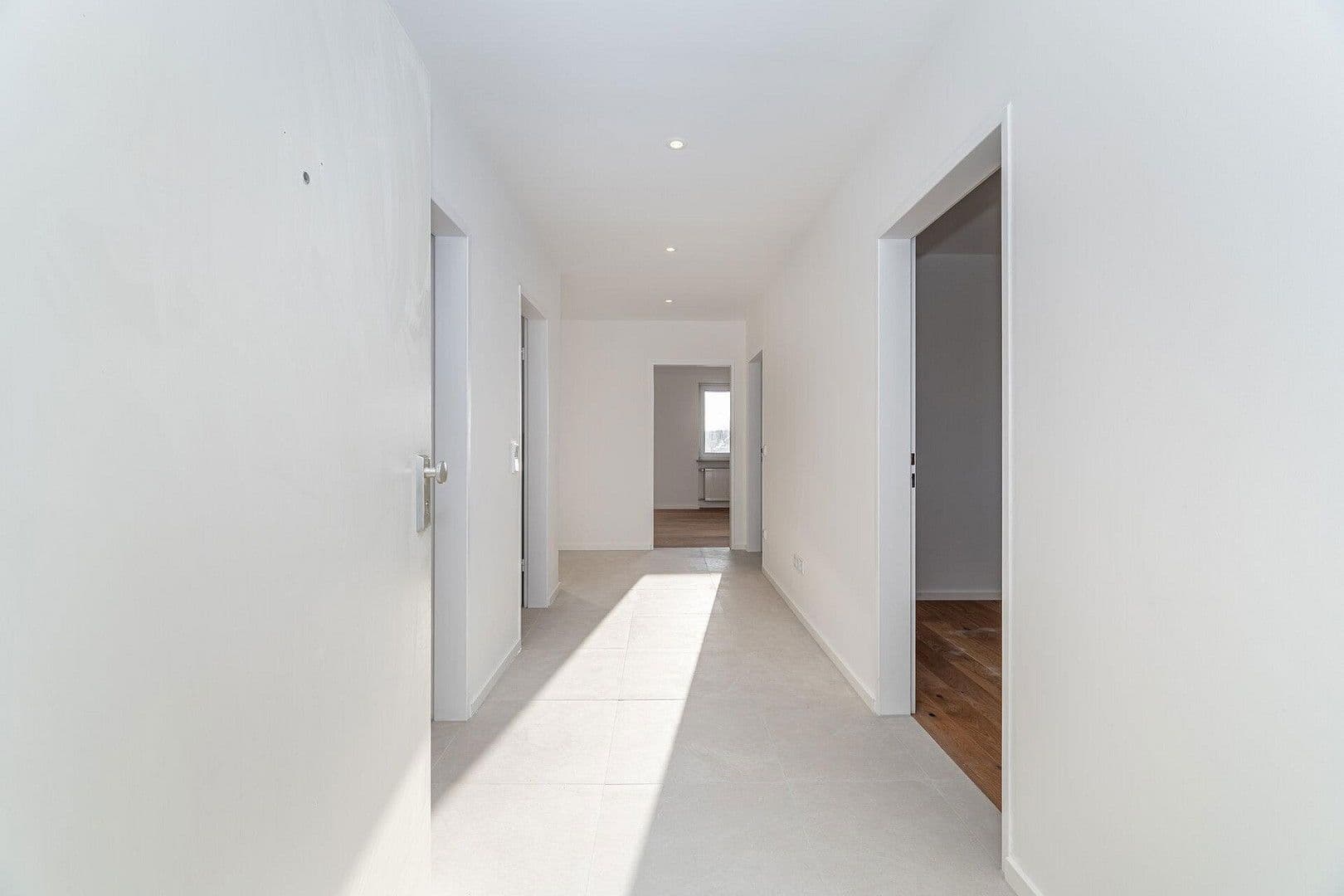 Predaj bytu 4-izbový 90 m², Steinbergstr 39, Germering, Bavorsko Predaj bytu 4-izbový 90 m², Steinbergstr 39, Germering, Bavorsko