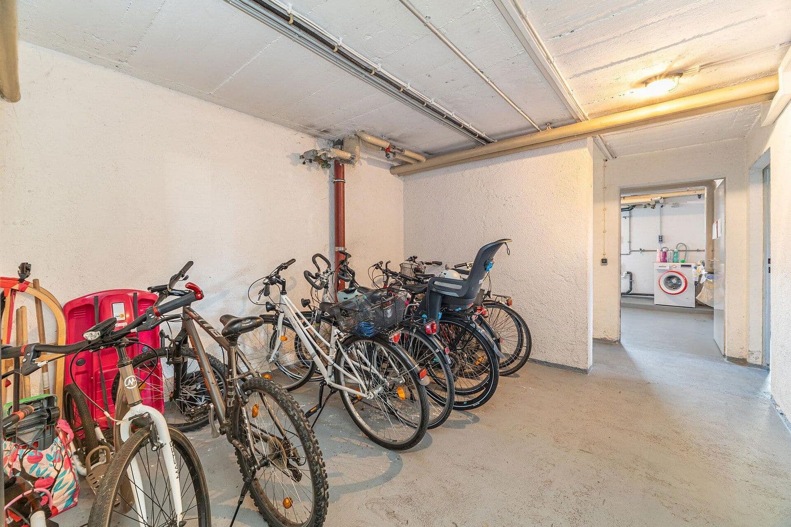 Predaj bytu 4-izbový 90 m², Steinbergstr 39, Germering, Bavorsko Predaj bytu 4-izbový 90 m², Steinbergstr 39, Germering, Bavorsko