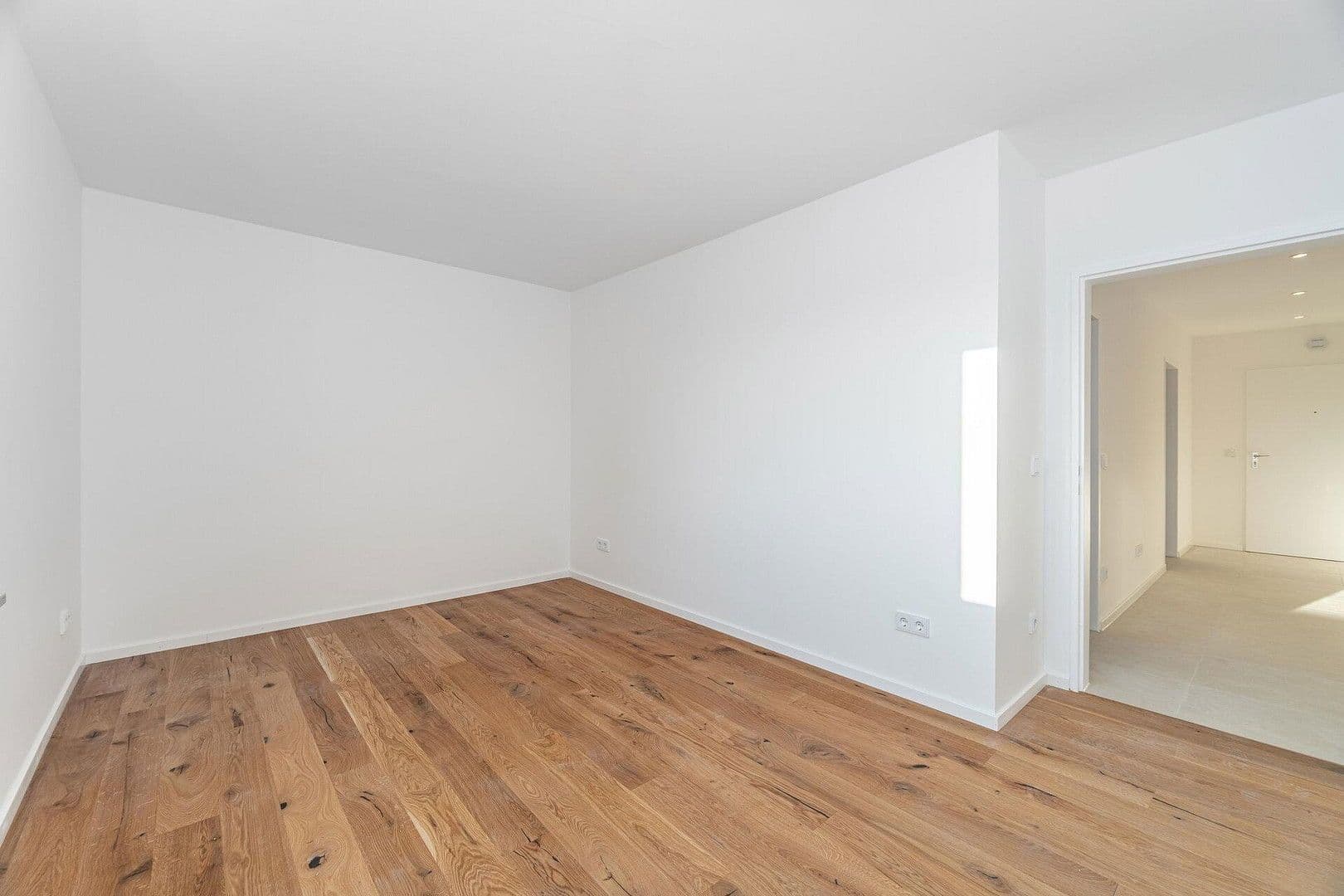 Predaj bytu 4-izbový 90 m², Steinbergstr 39, Germering, Bavorsko Predaj bytu 4-izbový 90 m², Steinbergstr 39, Germering, Bavorsko