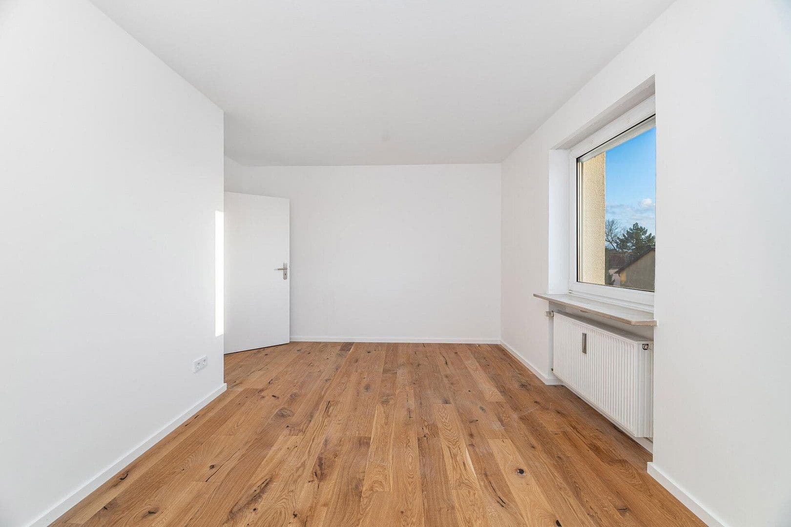 Predaj bytu 4-izbový 90 m², Steinbergstr 39, Germering, Bavorsko Predaj bytu 4-izbový 90 m², Steinbergstr 39, Germering, Bavorsko