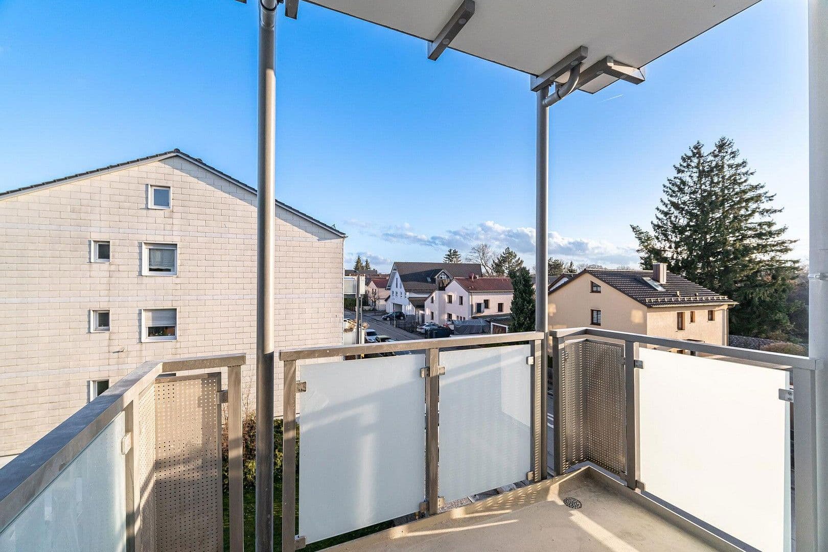 Predaj bytu 4-izbový 90 m², Steinbergstr 39, Germering, Bavorsko Predaj bytu 4-izbový 90 m², Steinbergstr 39, Germering, Bavorsko