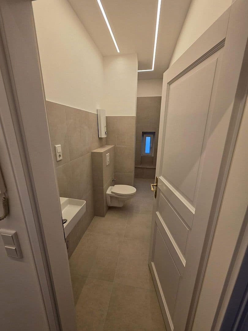 Prenájom bytu 2-izbový 50 m², Berlin, Berlín Prenájom bytu 2-izbový 50 m², Berlin, Berlín