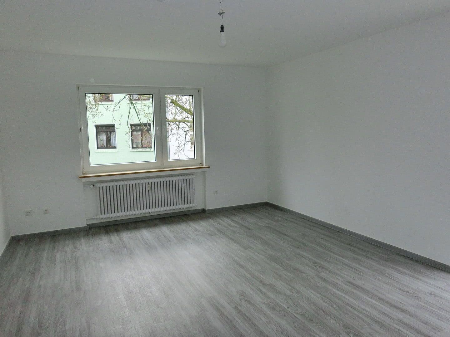 Prenájom bytu 1-izbový 40 m², Waldthausenstr. 41, Essen, Severné Porýnie - Westfálsko Prenájom bytu 1-izbový 40 m², Waldthausenstr. 41, Essen, Severné Porýnie - Westfálsko