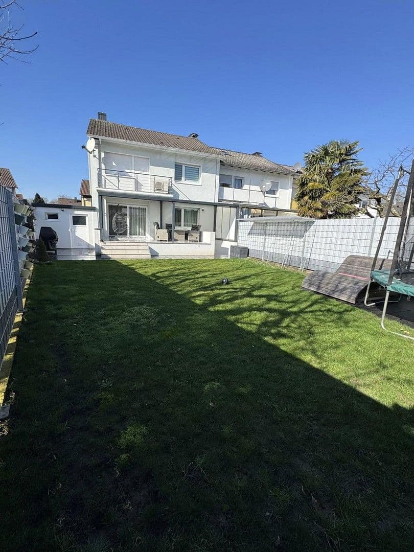 Predaj domu 115 m², pozemek 395 m², Forlenweg 16, Rastatt, Bádensko-Wurttembersko Predaj domu 115 m², pozemek 395 m², Forlenweg 16, Rastatt, Bádensko-Wurttembersko