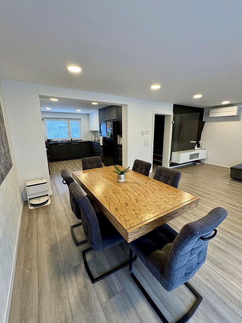 Predaj domu 115 m², pozemek 395 m², Forlenweg 16, Rastatt, Bádensko-Wurttembersko Predaj domu 115 m², pozemek 395 m², Forlenweg 16, Rastatt, Bádensko-Wurttembersko