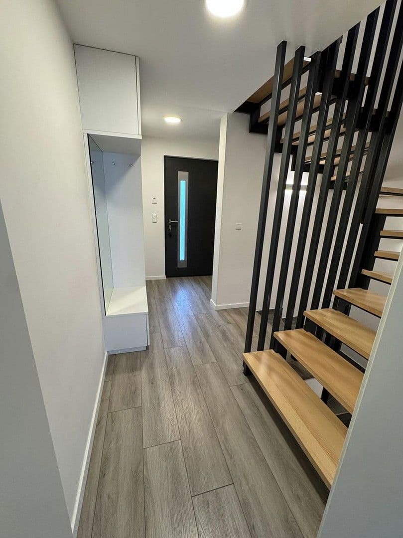 Predaj domu 115 m², pozemek 395 m², Forlenweg 16, Rastatt, Bádensko-Wurttembersko Predaj domu 115 m², pozemek 395 m², Forlenweg 16, Rastatt, Bádensko-Wurttembersko