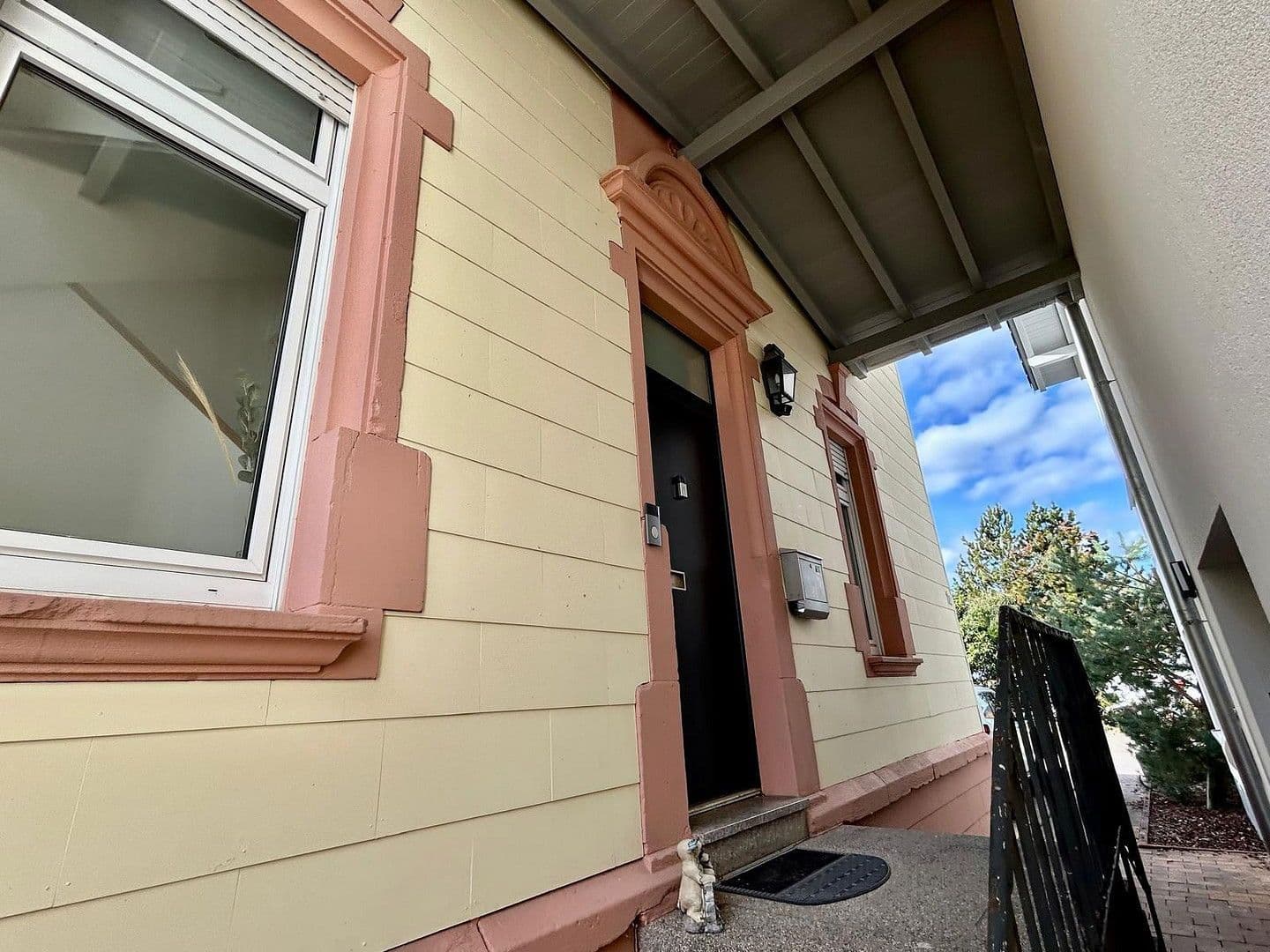 Predaj domu 187 m², pozemek 320 m², Weilerbach, Porýnie-Falcko Predaj domu 187 m², pozemek 320 m², Weilerbach, Porýnie-Falcko