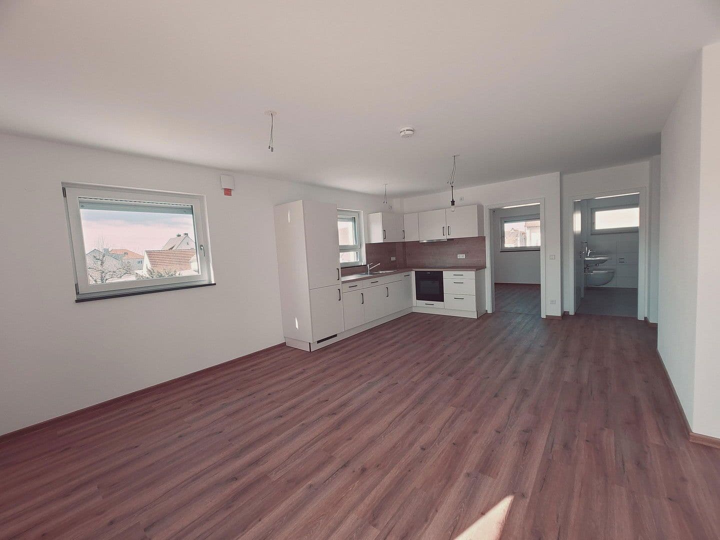 Prenájom bytu 3-izbový 68 m², Baar-Ebenhausen, Bavorsko Prenájom bytu 3-izbový 68 m², Baar-Ebenhausen, Bavorsko