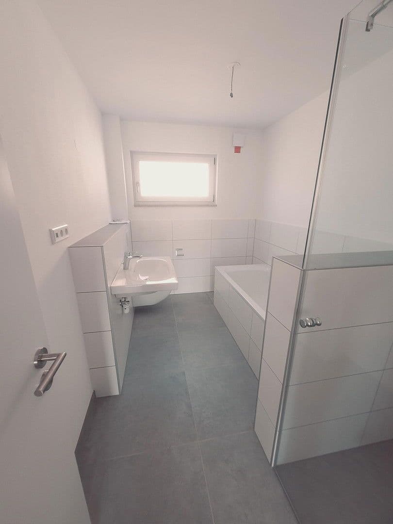 Prenájom bytu 3-izbový 68 m², Baar-Ebenhausen, Bavorsko Prenájom bytu 3-izbový 68 m², Baar-Ebenhausen, Bavorsko