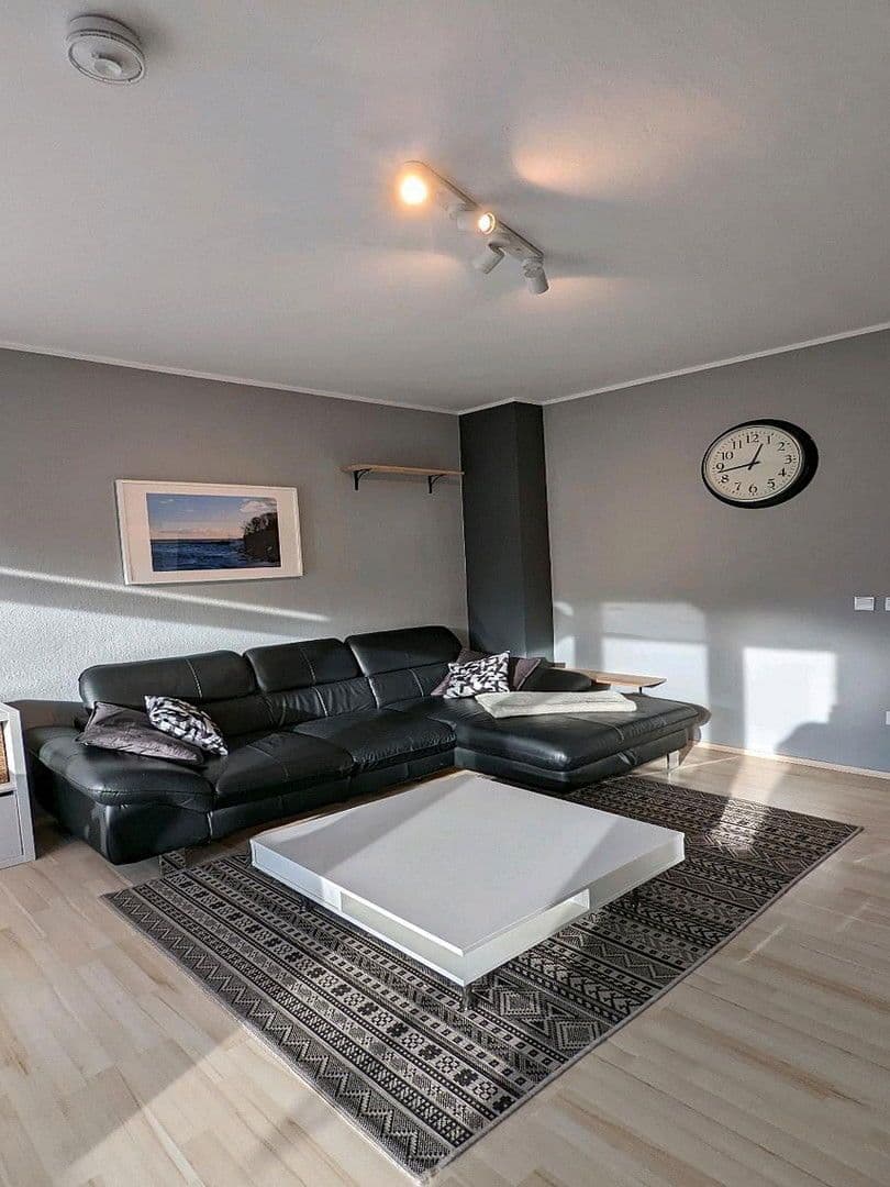 Prenájom bytu 2-izbový 59 m², Berlin, Berlín Prenájom bytu 2-izbový 59 m², Berlin, Berlín