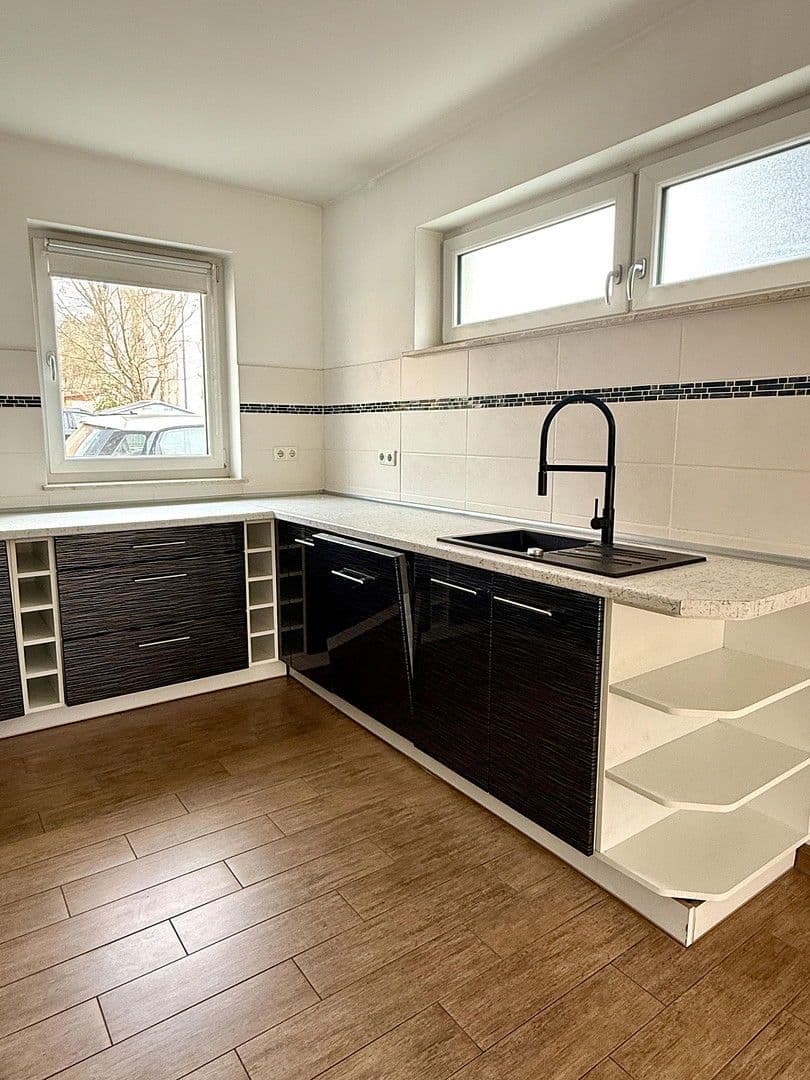 Predaj domu 175 m², pozemek 804 m², Rüdersdorf bei Berlin, Brandenbursko Predaj domu 175 m², pozemek 804 m², Rüdersdorf bei Berlin, Brandenbursko