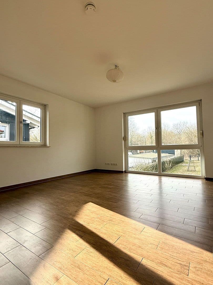 Predaj domu 175 m², pozemek 804 m², Rüdersdorf bei Berlin, Brandenbursko Predaj domu 175 m², pozemek 804 m², Rüdersdorf bei Berlin, Brandenbursko