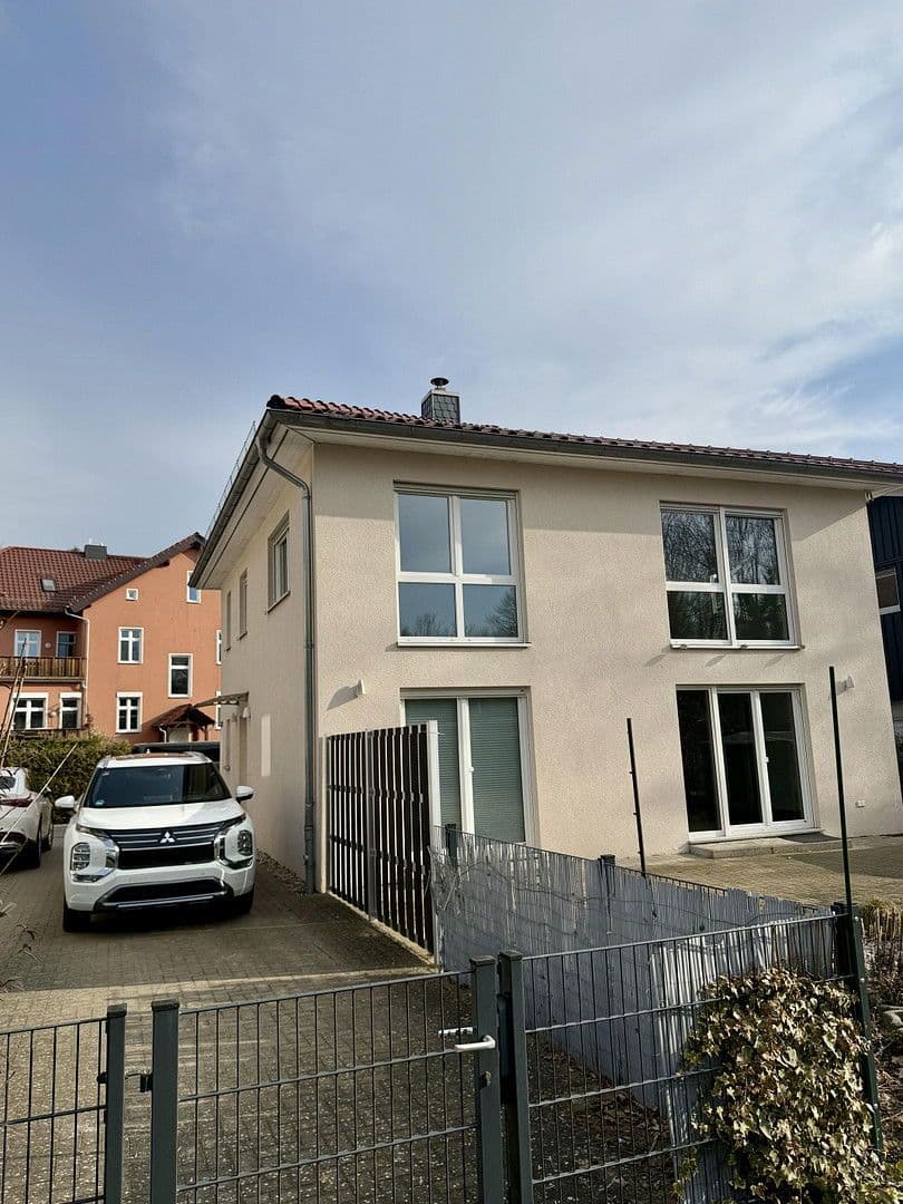 Predaj domu 175 m², pozemek 804 m², Rüdersdorf bei Berlin, Brandenbursko Predaj domu 175 m², pozemek 804 m², Rüdersdorf bei Berlin, Brandenbursko