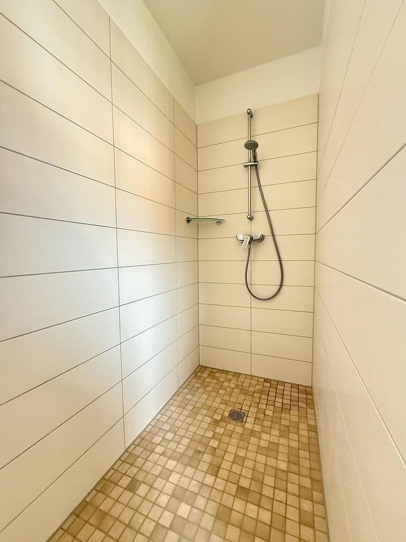 Predaj domu 175 m², pozemek 804 m², Rüdersdorf bei Berlin, Brandenbursko Predaj domu 175 m², pozemek 804 m², Rüdersdorf bei Berlin, Brandenbursko