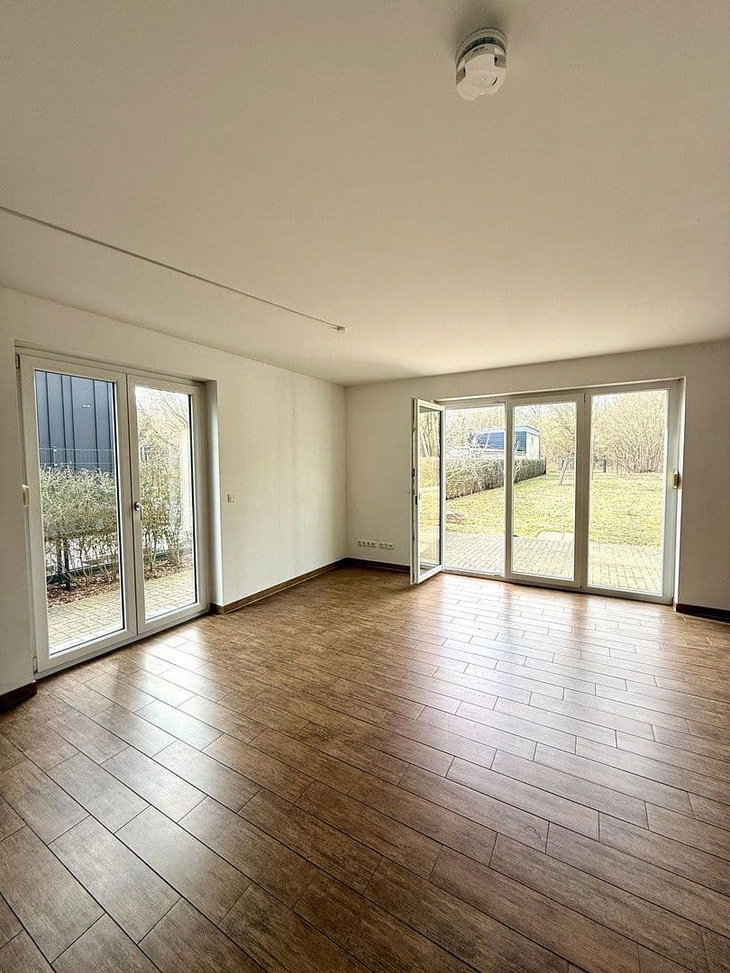 Predaj domu 175 m², pozemek 804 m², Rüdersdorf bei Berlin, Brandenbursko Predaj domu 175 m², pozemek 804 m², Rüdersdorf bei Berlin, Brandenbursko