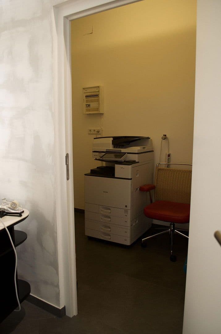 Prenájom kancelárie 90 m², Wurzerstr. 12, München, Bavorsko Prenájom kancelárie 90 m², Wurzerstr. 12, München, Bavorsko