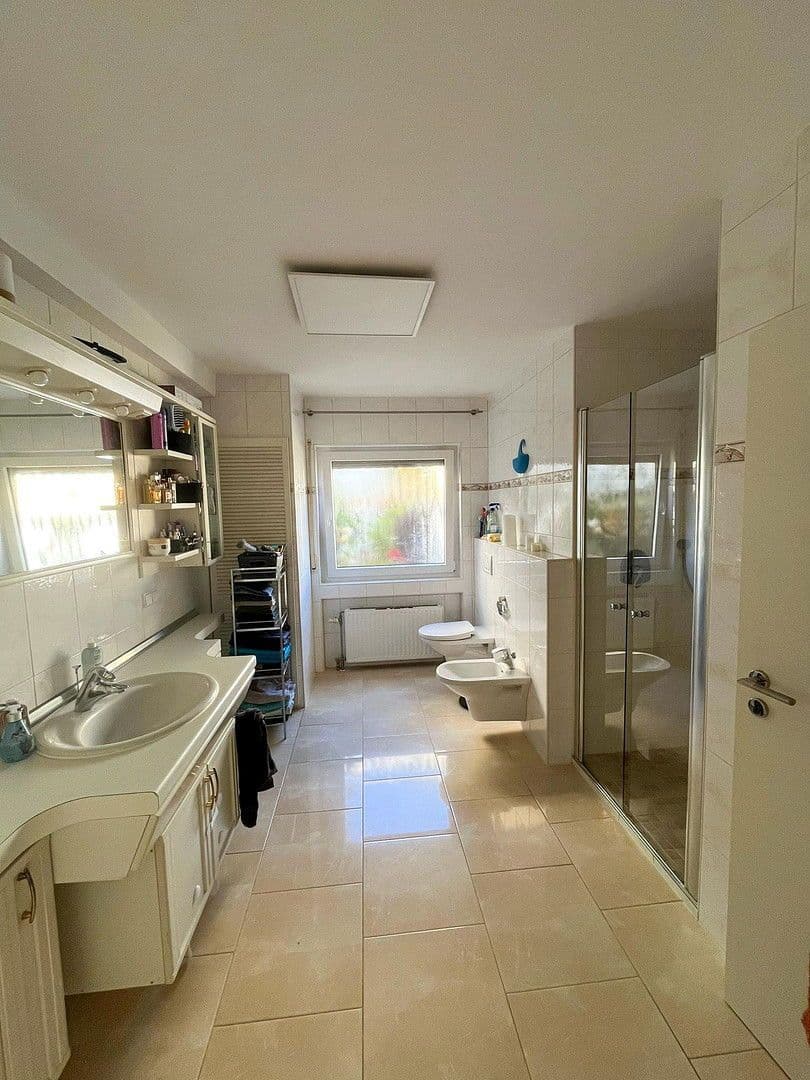 Predaj bytu 4-izbový 135 m², Lahnstein, Porýnie-Falcko Predaj bytu 4-izbový 135 m², Lahnstein, Porýnie-Falcko