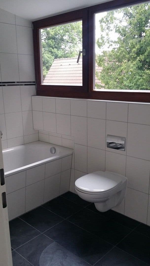 Prenájom bytu 3-izbový 72 m², München, Bavorsko Prenájom bytu 3-izbový 72 m², München, Bavorsko