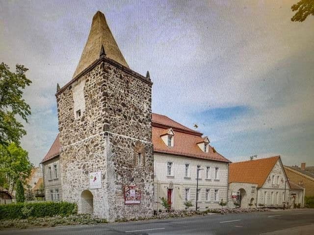 Predaj domu 325 m², pozemek 480 m², Dammstrasse 39, Möckern, Sasko-Anhaltsko Predaj domu 325 m², pozemek 480 m², Dammstrasse 39, Möckern, Sasko-Anhaltsko