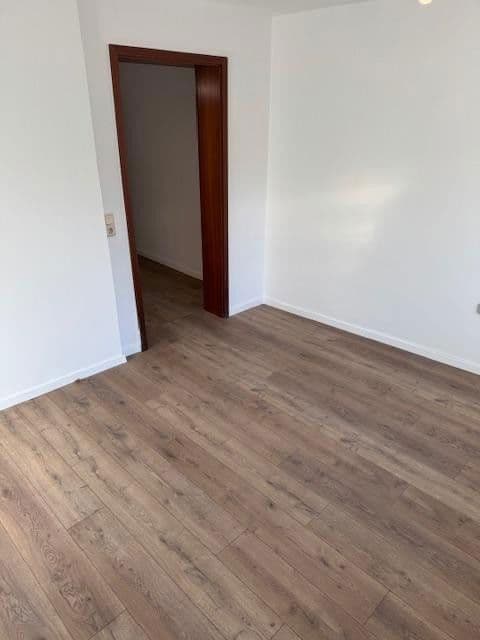 Predaj domu 325 m², pozemek 480 m², Dammstrasse 39, Möckern, Sasko-Anhaltsko Predaj domu 325 m², pozemek 480 m², Dammstrasse 39, Möckern, Sasko-Anhaltsko