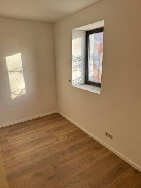 Predaj domu 325 m², pozemek 480 m², Dammstrasse 39, Möckern, Sasko-Anhaltsko Predaj domu 325 m², pozemek 480 m², Dammstrasse 39, Möckern, Sasko-Anhaltsko