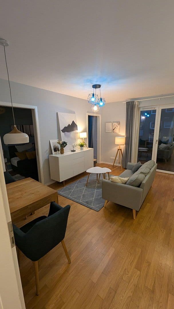 Prenájom bytu 5-izbový 46 m², Freienwalder Str. 35, Berlin, Berlín Prenájom bytu 5-izbový 46 m², Freienwalder Str. 35, Berlin, Berlín