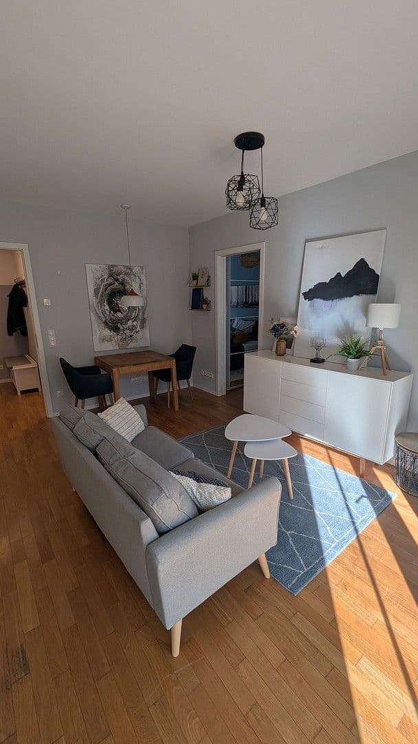 Prenájom bytu 5-izbový 46 m², Freienwalder Str. 35, Berlin, Berlín Prenájom bytu 5-izbový 46 m², Freienwalder Str. 35, Berlin, Berlín