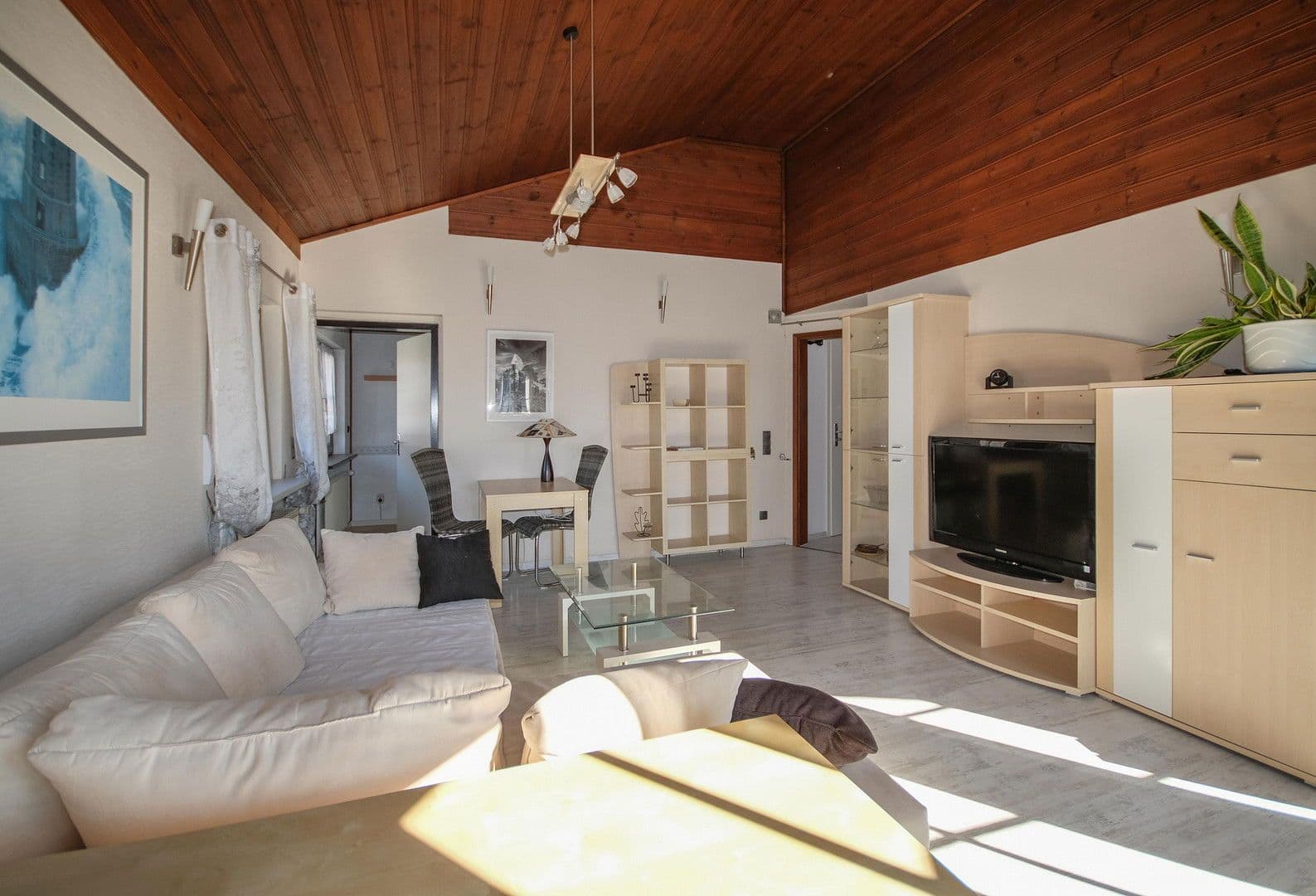 Prenájom bytu 1-izbový 51 m², Friedrichsdorf, Hesensko Prenájom bytu 1-izbový 51 m², Friedrichsdorf, Hesensko