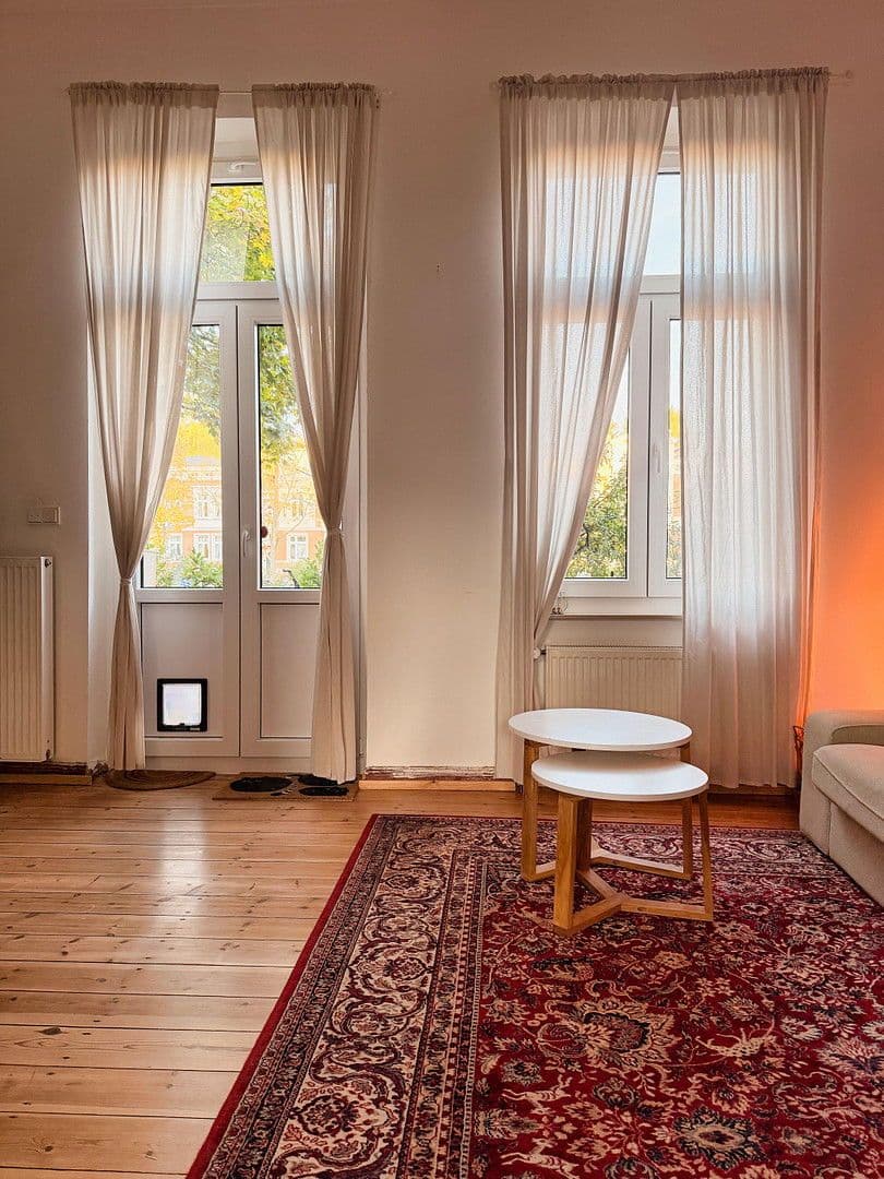 Predaj domu 230 m², pozemek 350 m², Lutherstrasse 3, Schwerin, Meklenbursko-Predpomoransko Predaj domu 230 m², pozemek 350 m², Lutherstrasse 3, Schwerin, Meklenbursko-Predpomoransko