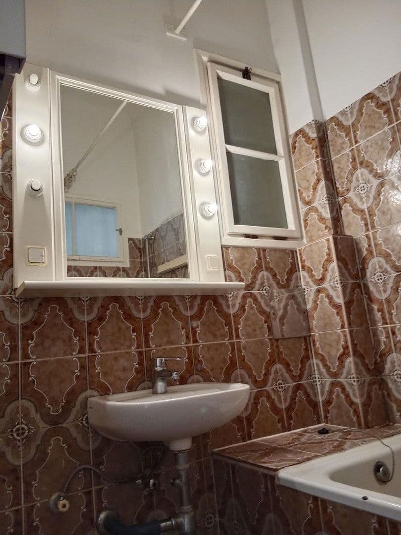 Predaj bytu 2-izbový 65 m², Erlachgasse 99/Laxenburgerstr.38, Wien, Viedeň Predaj bytu 2-izbový 65 m², Erlachgasse 99/Laxenburgerstr.38, Wien, Viedeň