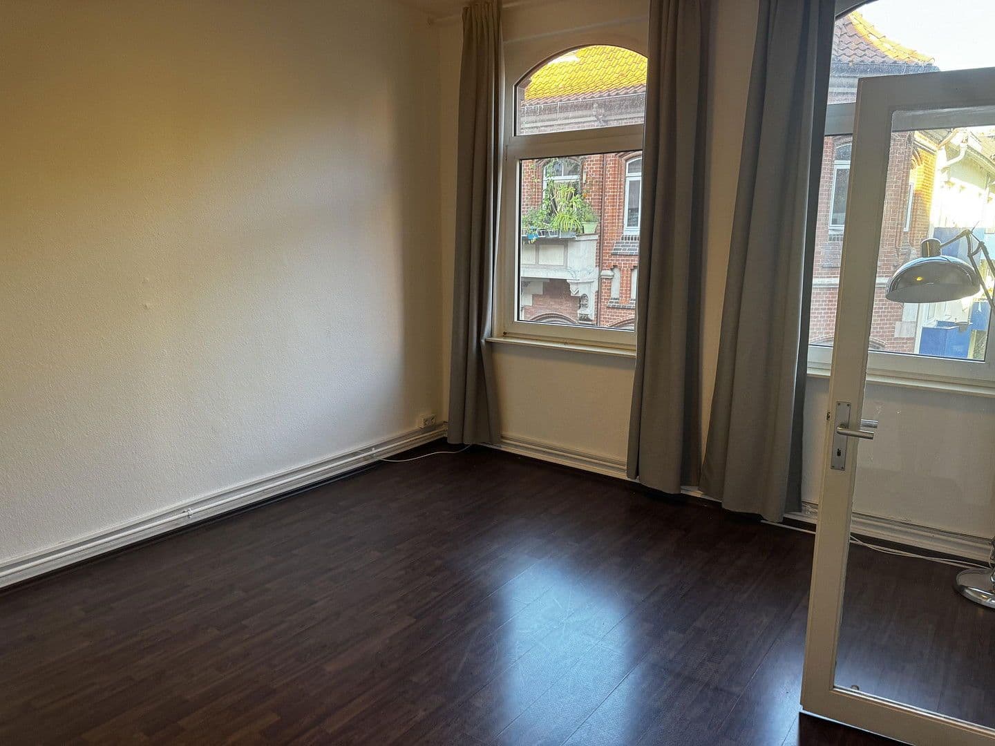 Prenájom bytu 1-izbový 36 m², Kommandanturstraße 10, Hannover, Dolné Sasko Prenájom bytu 1-izbový 36 m², Kommandanturstraße 10, Hannover, Dolné Sasko