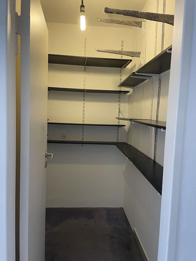 Predaj bytu 2-izbový 69 m², Stuttgart, Bádensko-Wurttembersko Predaj bytu 2-izbový 69 m², Stuttgart, Bádensko-Wurttembersko