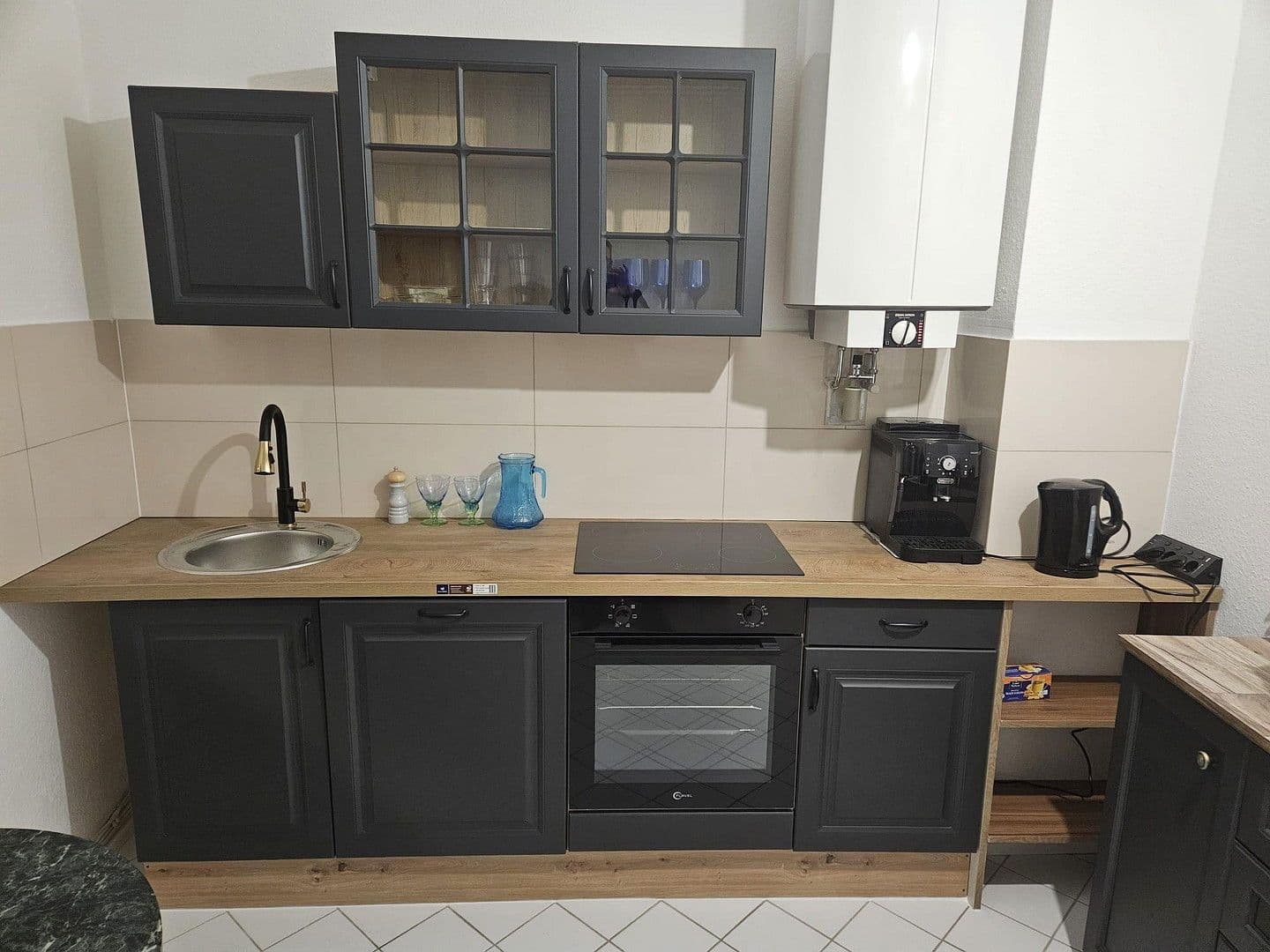 Prenájom bytu 2-izbový 91 m², Adolfsallee 20, Wiesbaden, Hesensko Prenájom bytu 2-izbový 91 m², Adolfsallee 20, Wiesbaden, Hesensko