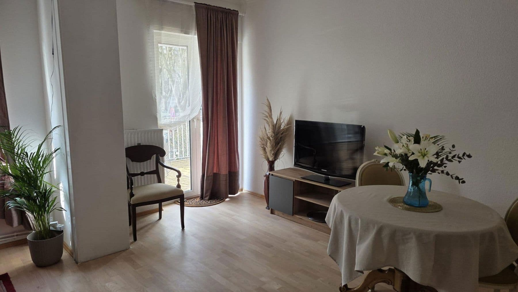 Prenájom bytu 2-izbový 91 m², Adolfsallee 20, Wiesbaden, Hesensko Prenájom bytu 2-izbový 91 m², Adolfsallee 20, Wiesbaden, Hesensko