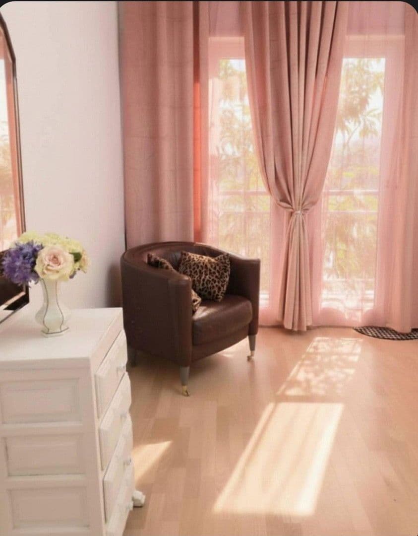 Prenájom bytu 2-izbový 91 m², Adolfsallee 20, Wiesbaden, Hesensko Prenájom bytu 2-izbový 91 m², Adolfsallee 20, Wiesbaden, Hesensko