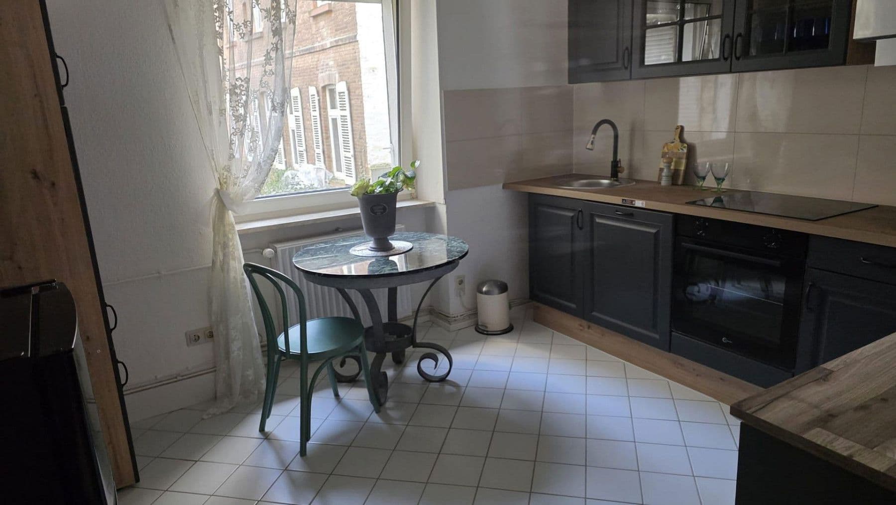 Prenájom bytu 2-izbový 91 m², Adolfsallee 20, Wiesbaden, Hesensko Prenájom bytu 2-izbový 91 m², Adolfsallee 20, Wiesbaden, Hesensko