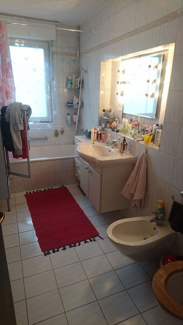 Predaj domu 200 m², pozemek 668 m², Heroldsberg, Bavorsko Predaj domu 200 m², pozemek 668 m², Heroldsberg, Bavorsko