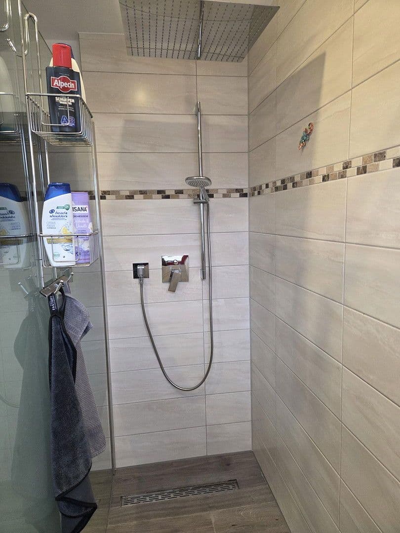 Predaj domu 273 m², pozemek 1.784 m², August-Schmidt-Straße 6, Gladbeck, Severné Porýnie - Westfálsko Predaj domu 273 m², pozemek 1.784 m², August-Schmidt-Straße 6, Gladbeck, Severné Porýnie - Westfálsko